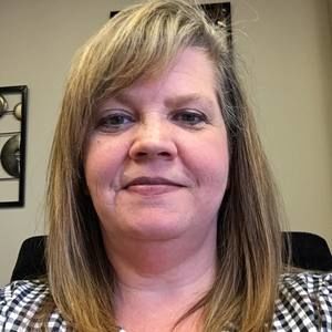 Meet your Posher, Lynette